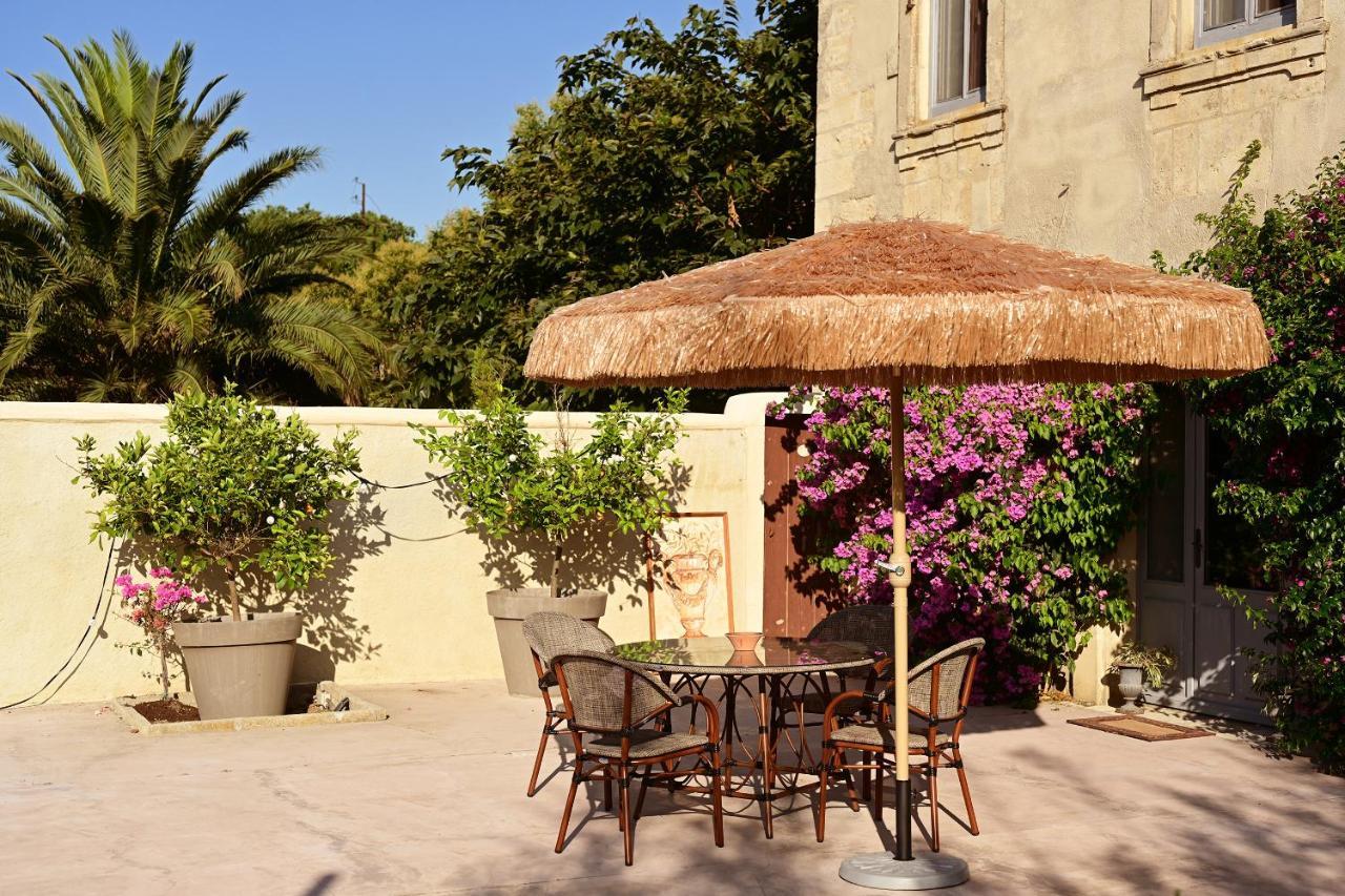 Maison Tara Verte Au Mas Montredon Arles Exteriör bild