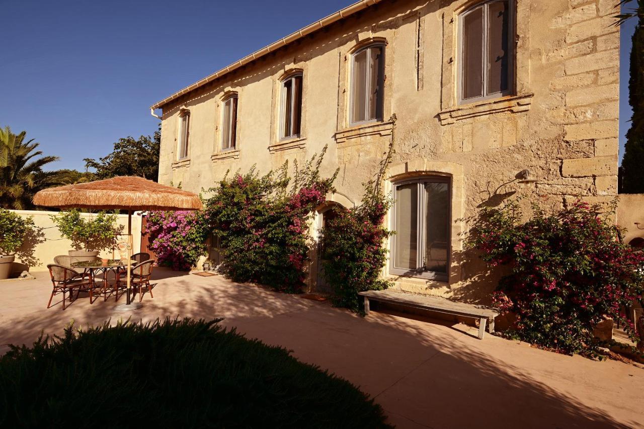 Maison Tara Verte Au Mas Montredon Arles Exteriör bild